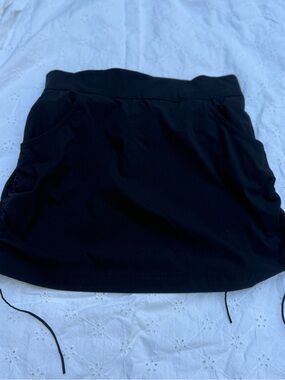 Columbia Black Active Skort Women’s S/P Side Cinch Ruched Athletic Hiking